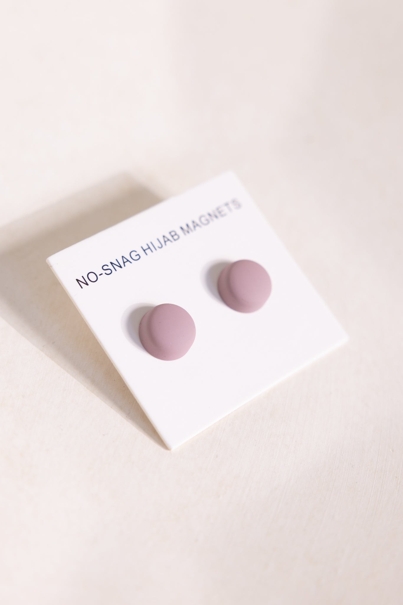 Pink magnet